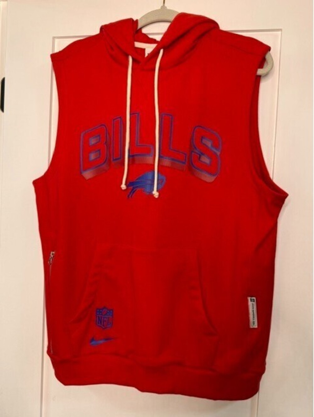 Nike Buffalo Bills Mens M Sleeveless Hoodie NFL Football Red Pullover NWT